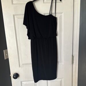 Elegant Black One-Shoulder Dress